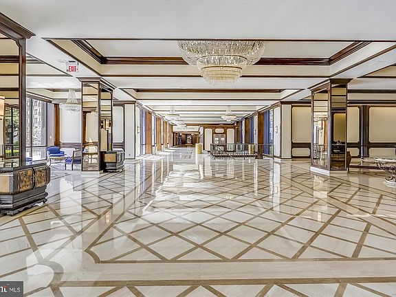 4th image of 5225 Pooks Hill Rd APT 417N