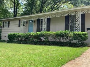 1433 Winchester St, Jackson, MS 39211