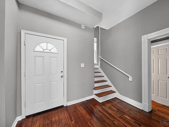 5th image of 6718 E Ledge St