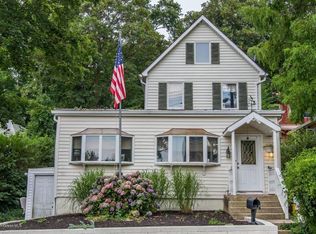 135 Highland Ave, Highlands, NJ 07732