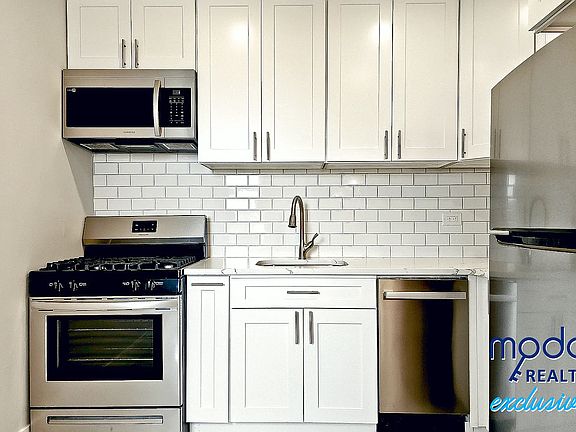 3rd image of 5650 Netherland Ave APT 3B
