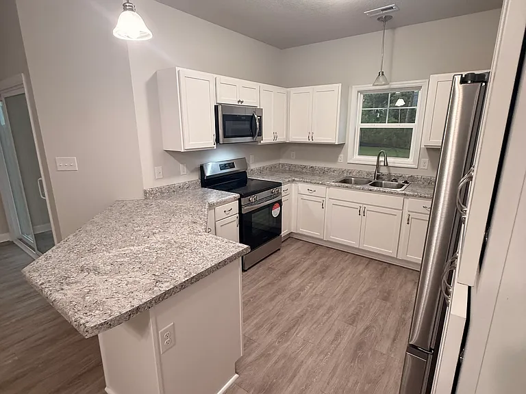 2025 Folkstone Woods Ln — Photo 12