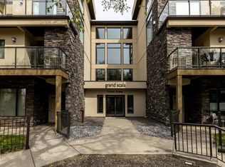 11518 76th Ave NW #37, Edmonton, AB T6G0K7