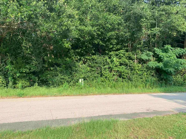 NE 1st St, Havana, FL 32333