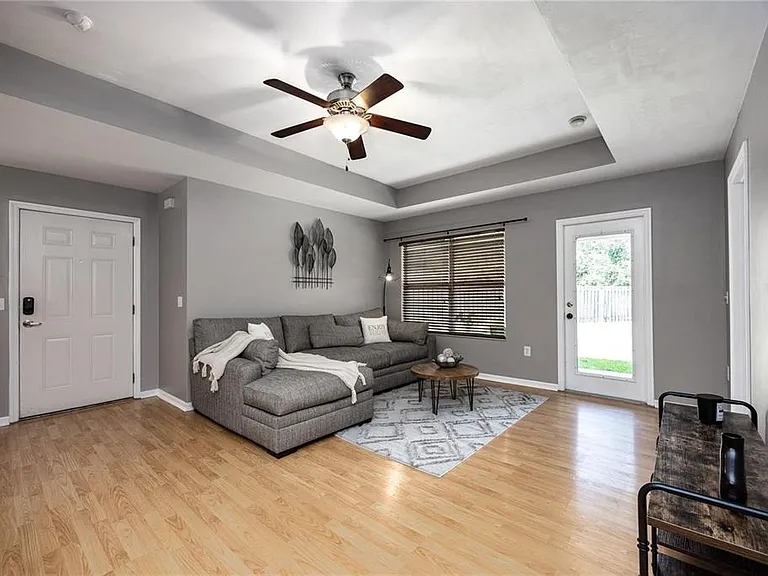 1608 NE 45th Pl — Photo 10