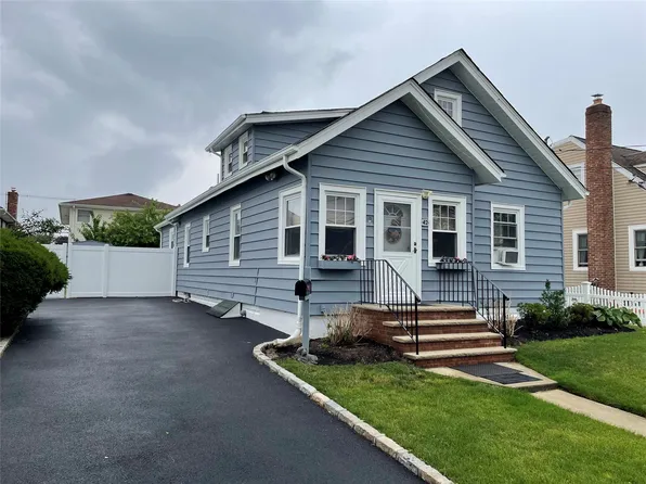 42 Saint Marks Avenue, Freeport, NY 11520