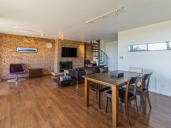 5th image of 5600 Hillcrest Ln #130-3K