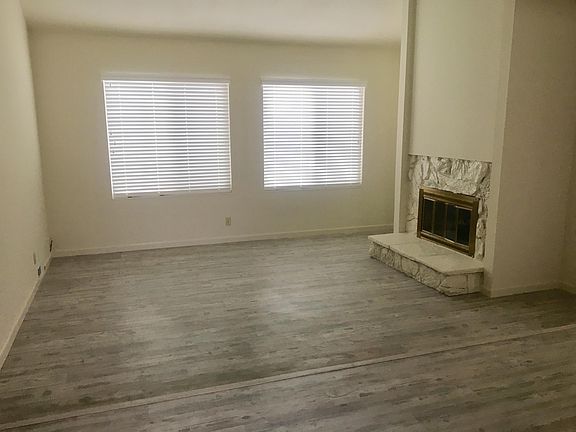 3rd image of 5387 Elmridge Ct