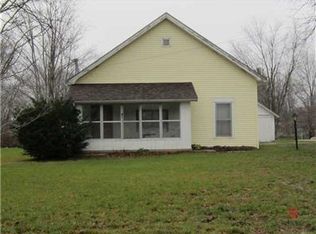 302 S Grant St, Cloverdale, IN