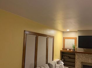 948 Rushleigh Rd, Cleveland Heights, OH 44121