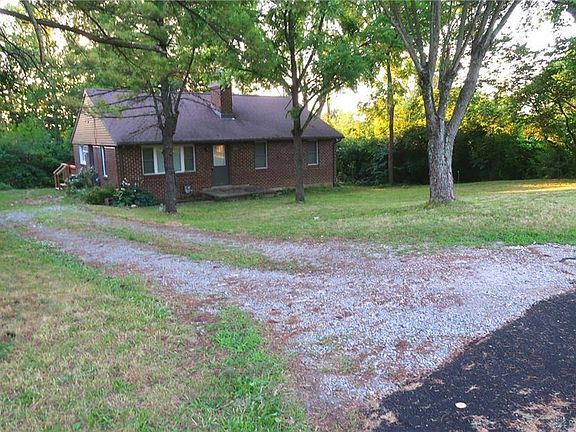 2nd image of 1271 Orchard Hill Dr