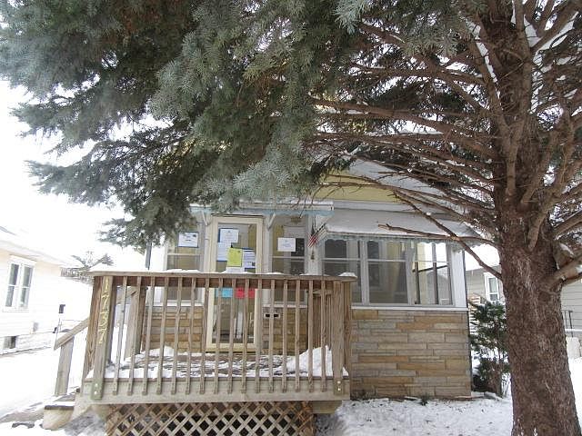1st image of 1737 James Ave