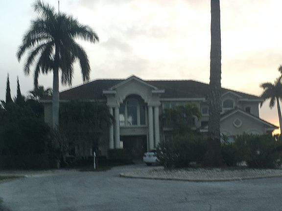 2nd image of 125 14th St