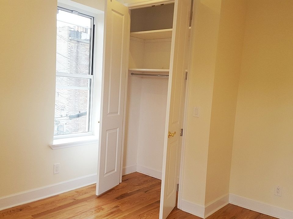 2nd image of 2325 Foster Ave #0B5