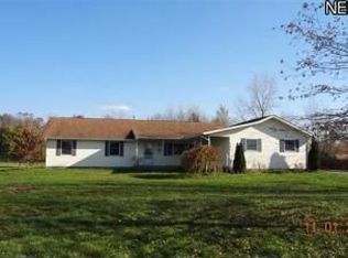 904 Martin Rd, Mogadore, OH 44260