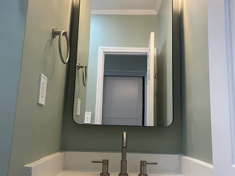 98 Bright St #2R — Photo 22