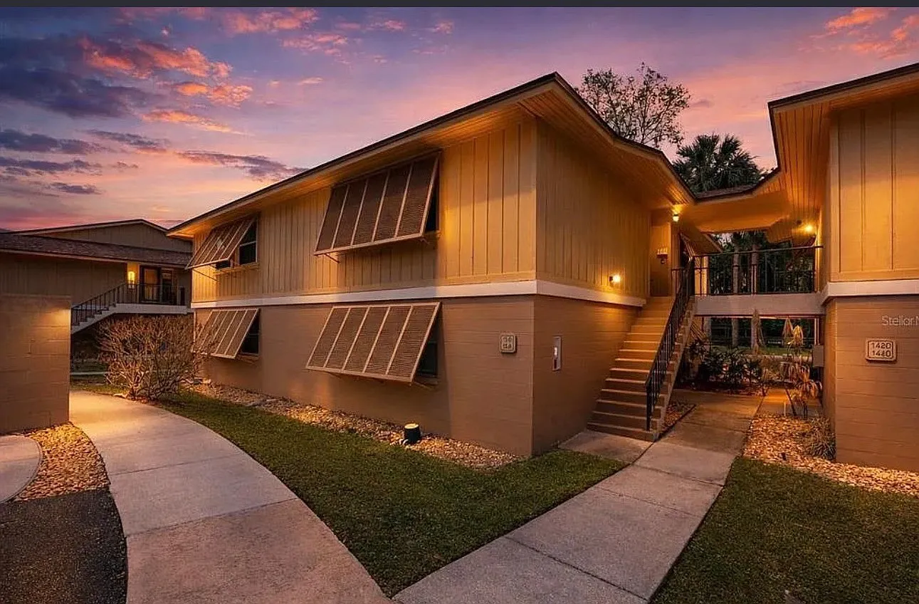2 bed, 897 sqft, $1,350 — Photo 1