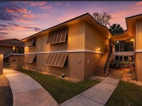 140 Orchid Woods Ct, Deltona, FL