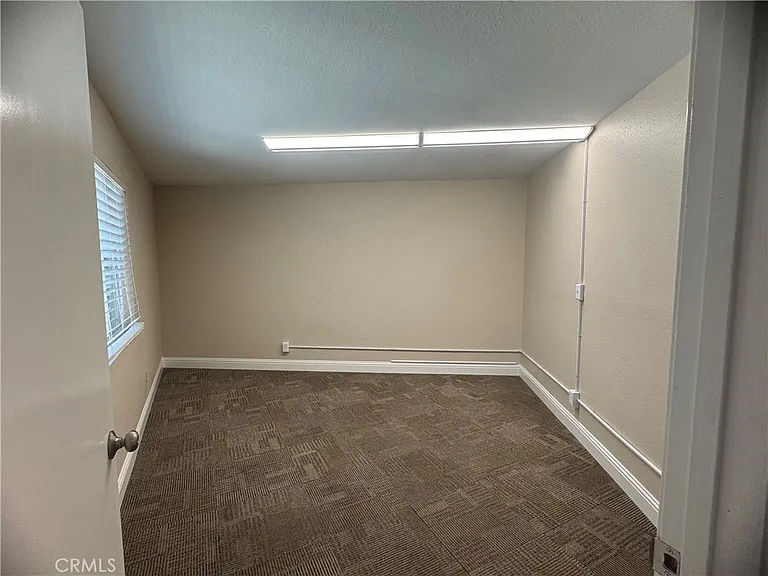2100 Kennedy Ave — Photo 18