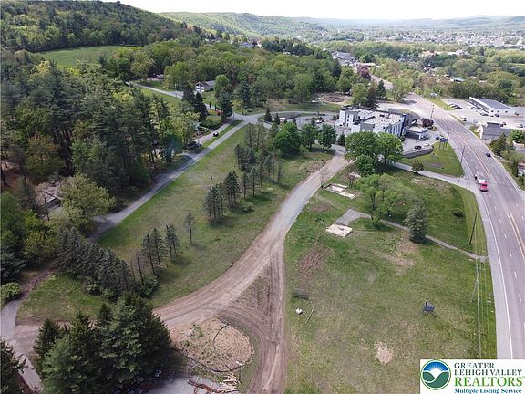 4th image of 1055 Interchange Rd