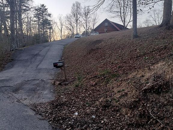 4th image of 2840 Brush Creek Falls Rd