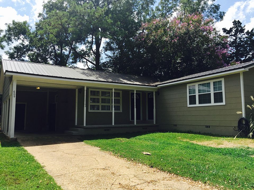 1st image of 609 18th St