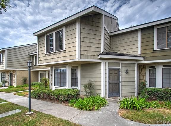 4th image of 9946 Wentworth Dr
