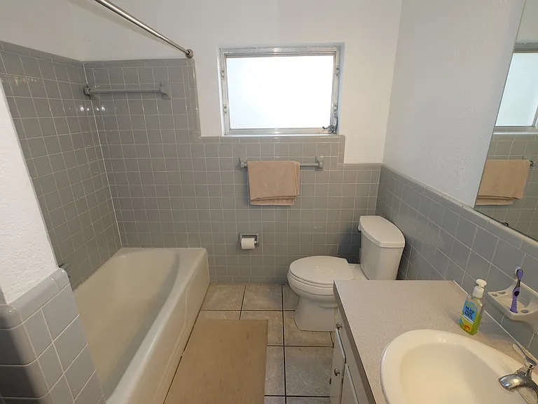 3227 Gardner Rd #1 — Photo 18