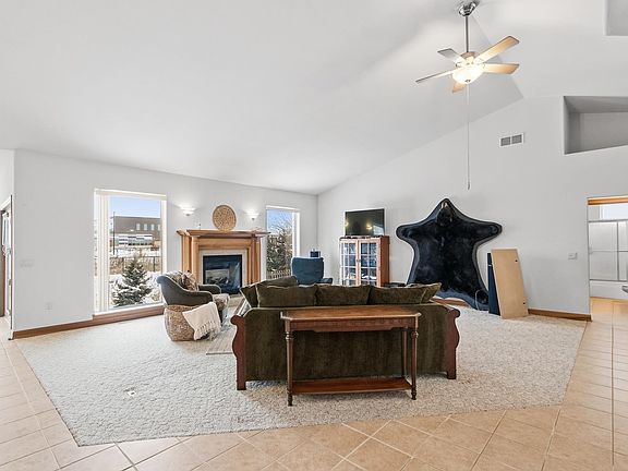 5th image of 2026 Stonehaven Dr