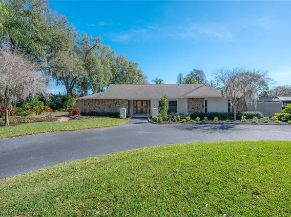 18503 Turtle Dr, Lutz, FL 33548