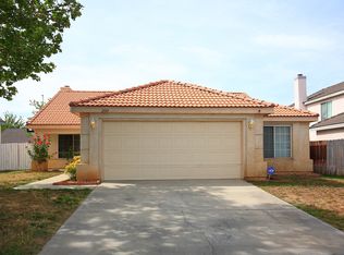 2114 Beechwood St, Lancaster, CA 93535