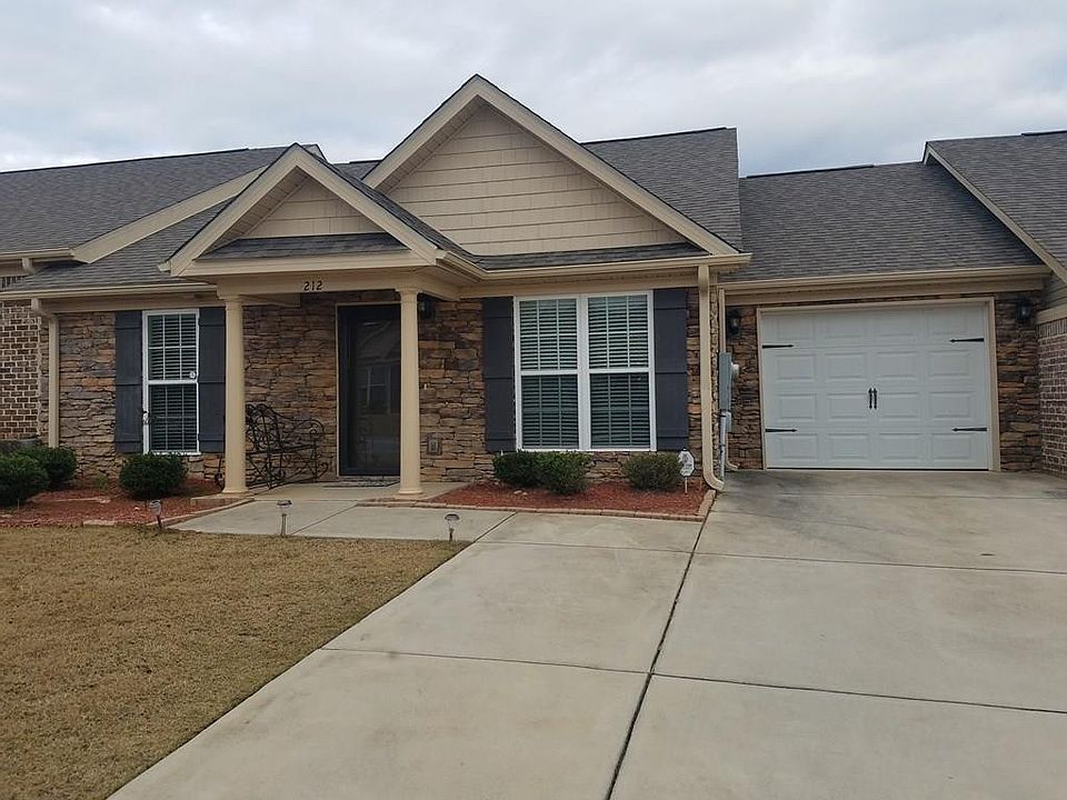1st image of 212 Staghorn Court