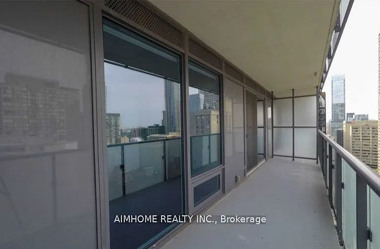 65 Saint Mary St #1811 — Photo 11