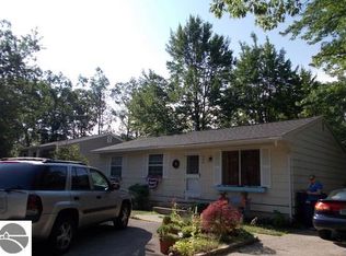 896 Boon St, Traverse City, MI 49686