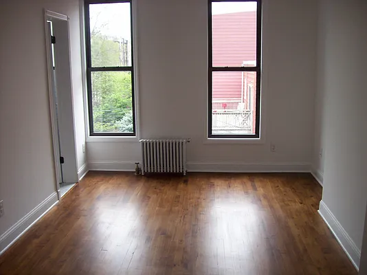 Rented by Balis Realty Corp. | media 15
