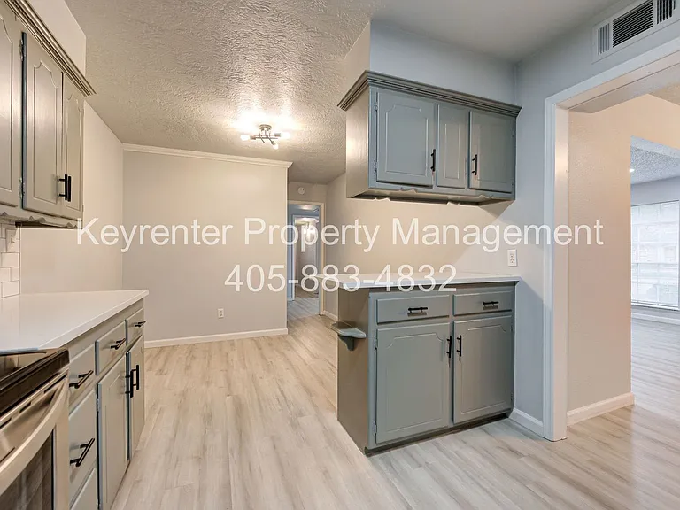 1309 Crown Point Ave #4 — Photo 12