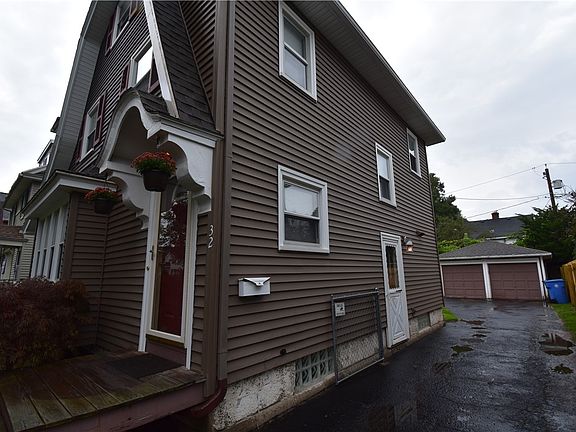 2nd image of 32 Freemont Rd