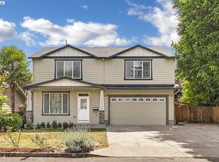 9826 SE Caruthers St, Portland, OR 97216