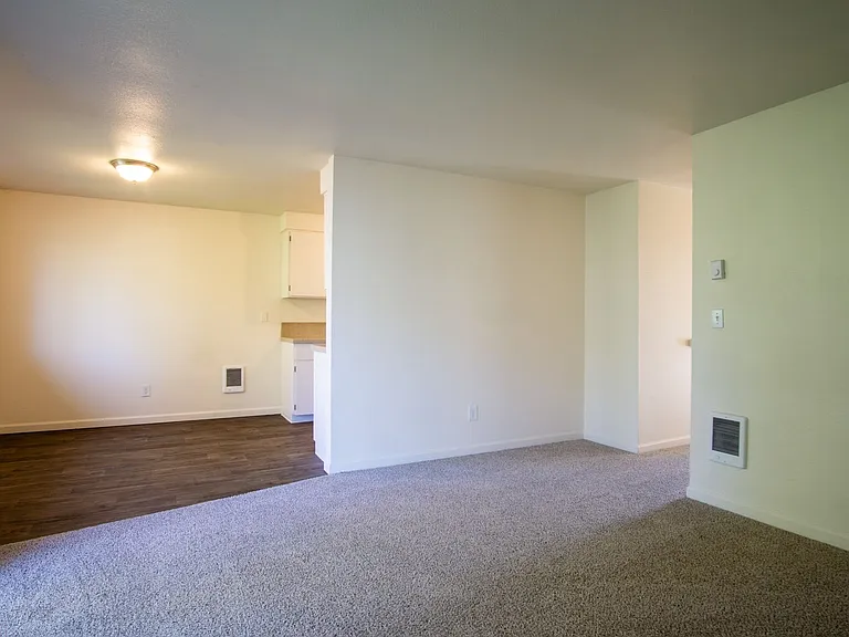147A - Park Place Apartments — Photo 6