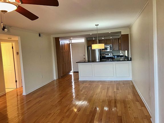 3rd image of 3915 Saint Charles Ave Floor 7