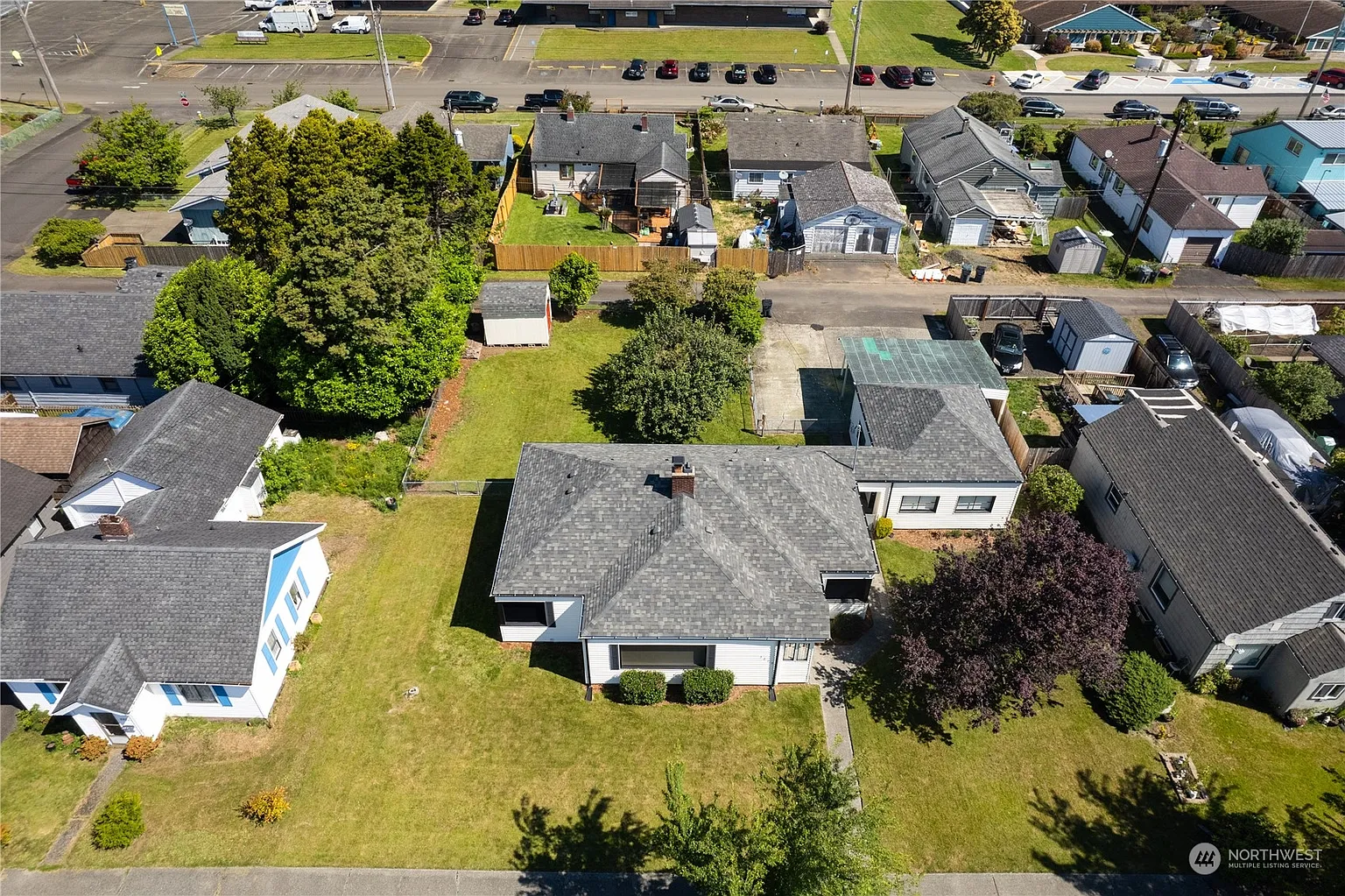 3015 Sumner Avenue photo 1