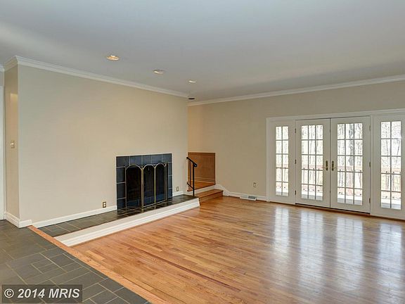 4th image of 1743 Long Green Dr