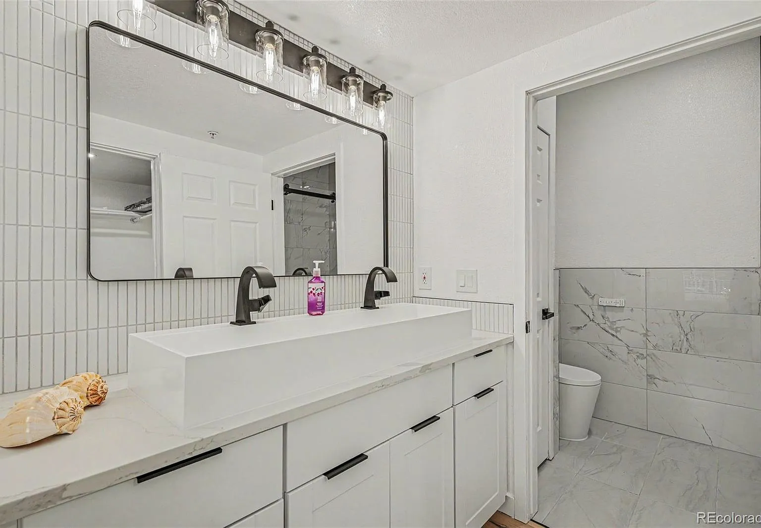 2 bed, 2.0 bath, 1037 sqft, $1,995 — Photo 4