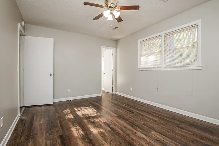 139 Rosedale Ave — Photo 12