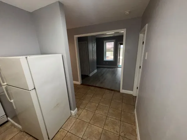 209-219 Howe Ave #1A, Shelton, CT 06484