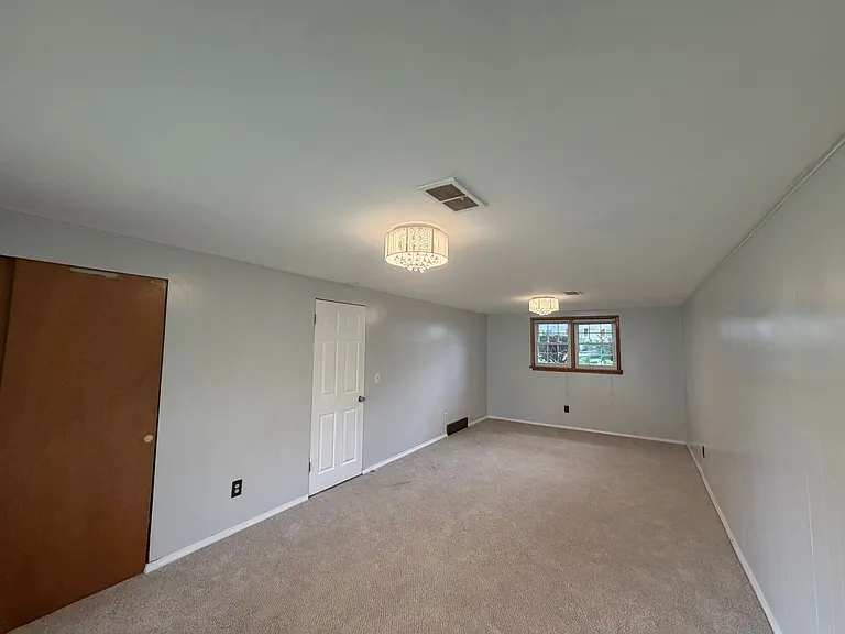 2436 Pinehurst Dr — Photo 9