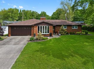 29 Autumn Ln, Belleville, IL 62223