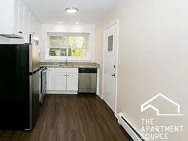 1923 Willow Road #4 — Photo 3
