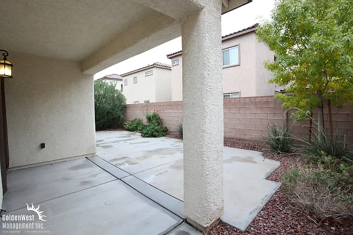 3528 E Carisbrook Dr — Photo 20