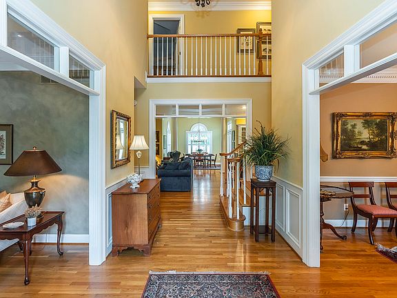 5th image of 3237 Brighton Place Dr